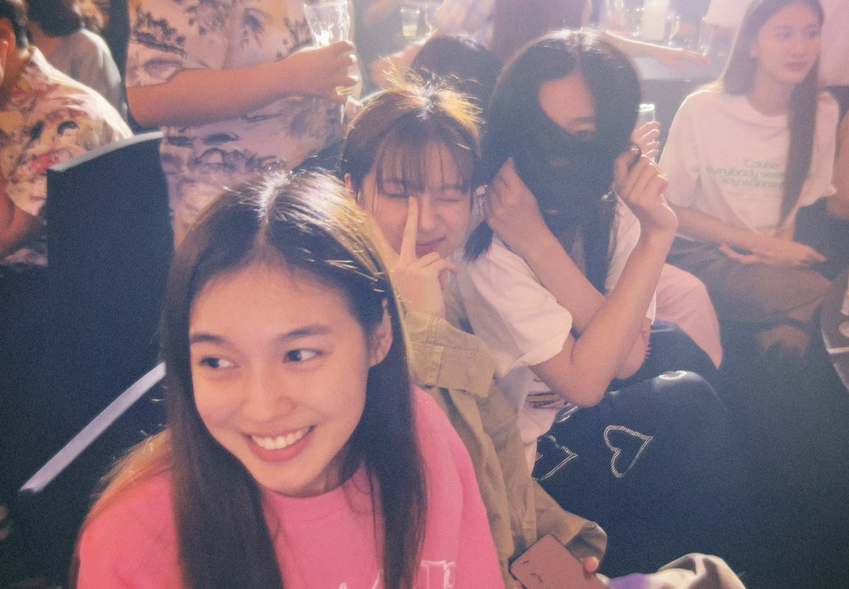 PloyPhachkarin's tweet image. 💙💚💛🧡❤️💜🤍🤎💖 #GmmtvOuting2023