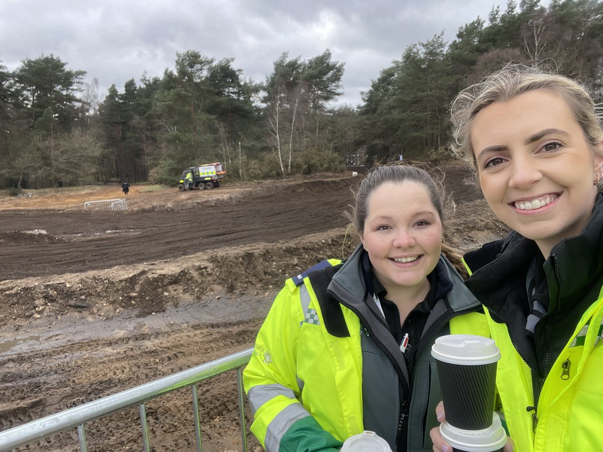 charlotte_3497's tweet photo. Another great clinical weekend with amazing @enhanced_c_s teams at the motorcross nationals - proper event medicine with proper British weather 👌🏻 ☀️ 🌧 💨  #nurse #interprofessionalworking #patientsfirst #eventmedicine #mudmudmud https://t.co/l0GioSZweQ