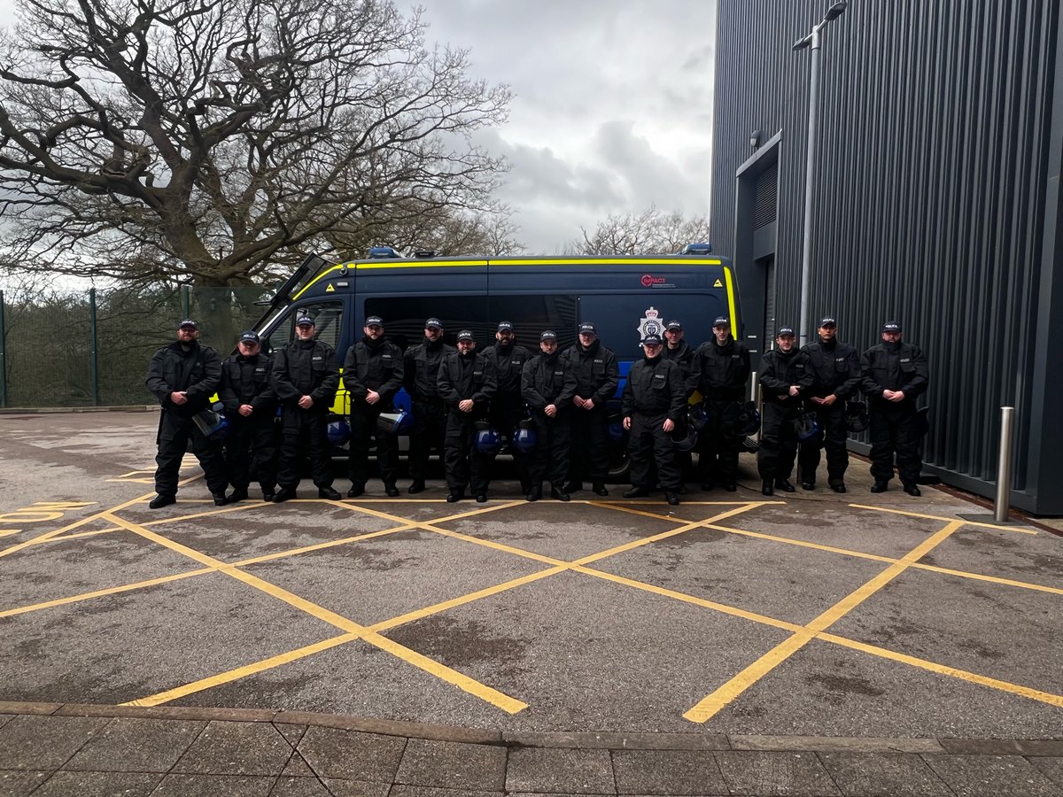 CheshPolSC's tweet image. Today 15 officers from SC to S/Supt passed the four day Level 2 - Public Order Public Safety course at our Tactical Training Centre. Whilst intense, it was a fantastic experience. A key investment in our volunteer officers, which will help keep our communities even safer! 👏🏼