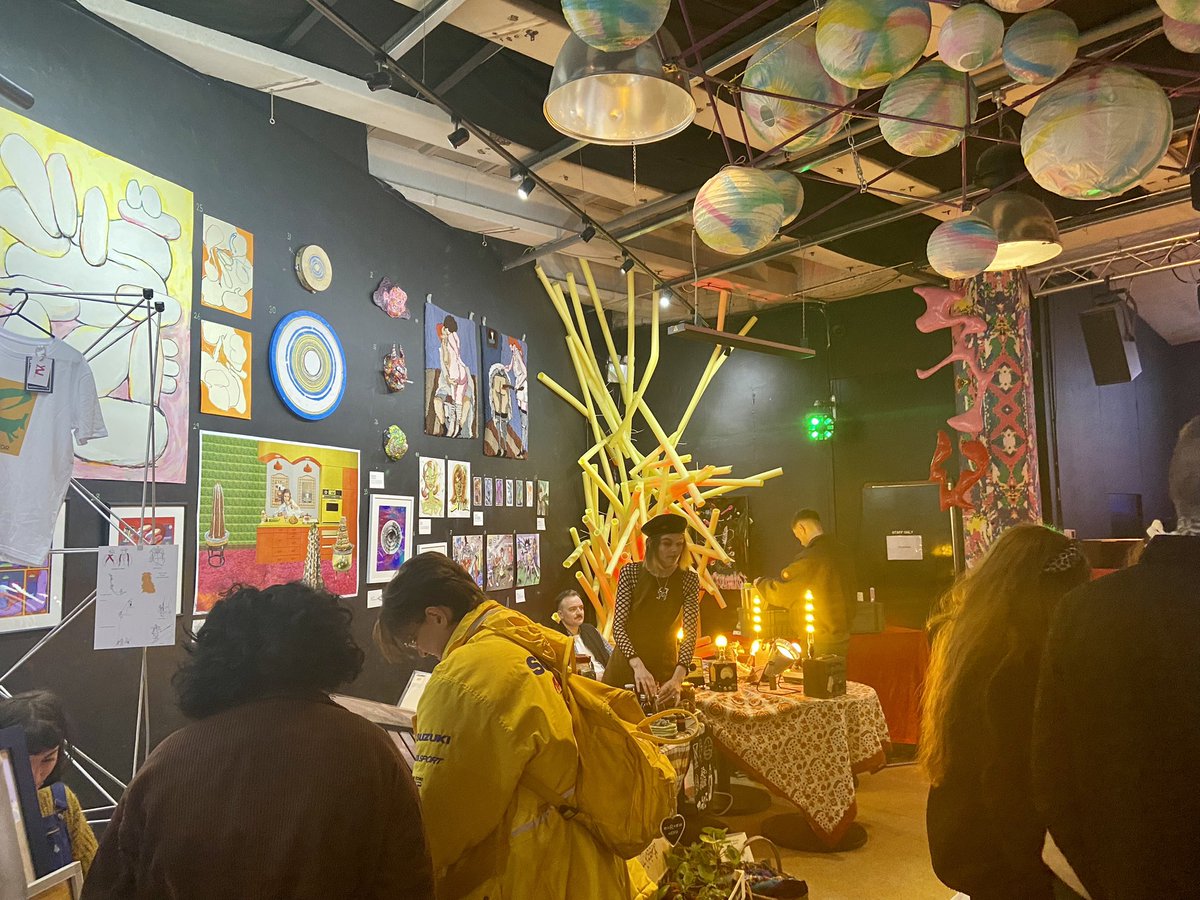 Such a great creative place <a href="/strangebrewbriz/">StrangeBrewBristol</a> lovely welcoming relaxed atmosphere, cool mix of vendors today, plus part hosting <a href="/ritual_union/">Ritual Union Bristol</a> yesterday, always love coming here 👍🏻