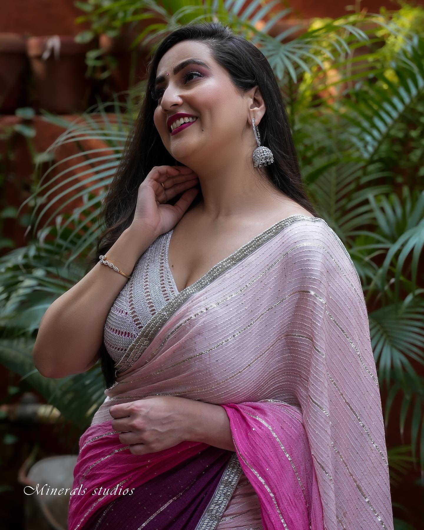 FsKLTf7aYAA_jQz?format=jpg&name=large