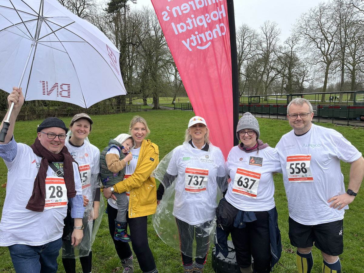 AplinAccounts's tweet photo. Team @BNIOxfordSpires at the #ox5run this morning raising funds for @OxHospCharity https://t.co/CWQP2sJ0ve