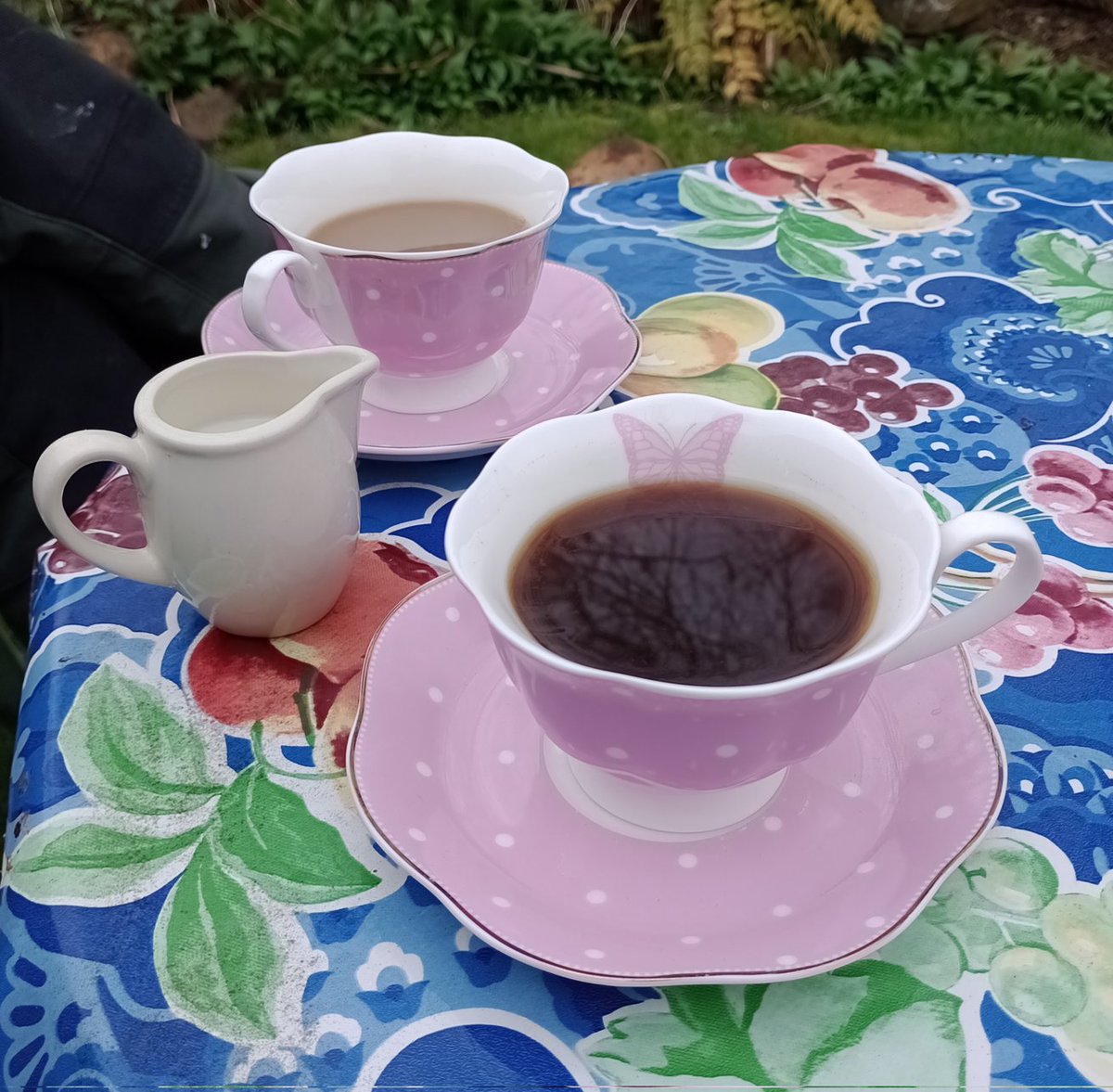 #coffi cyntaf yn yr ardd eleni.