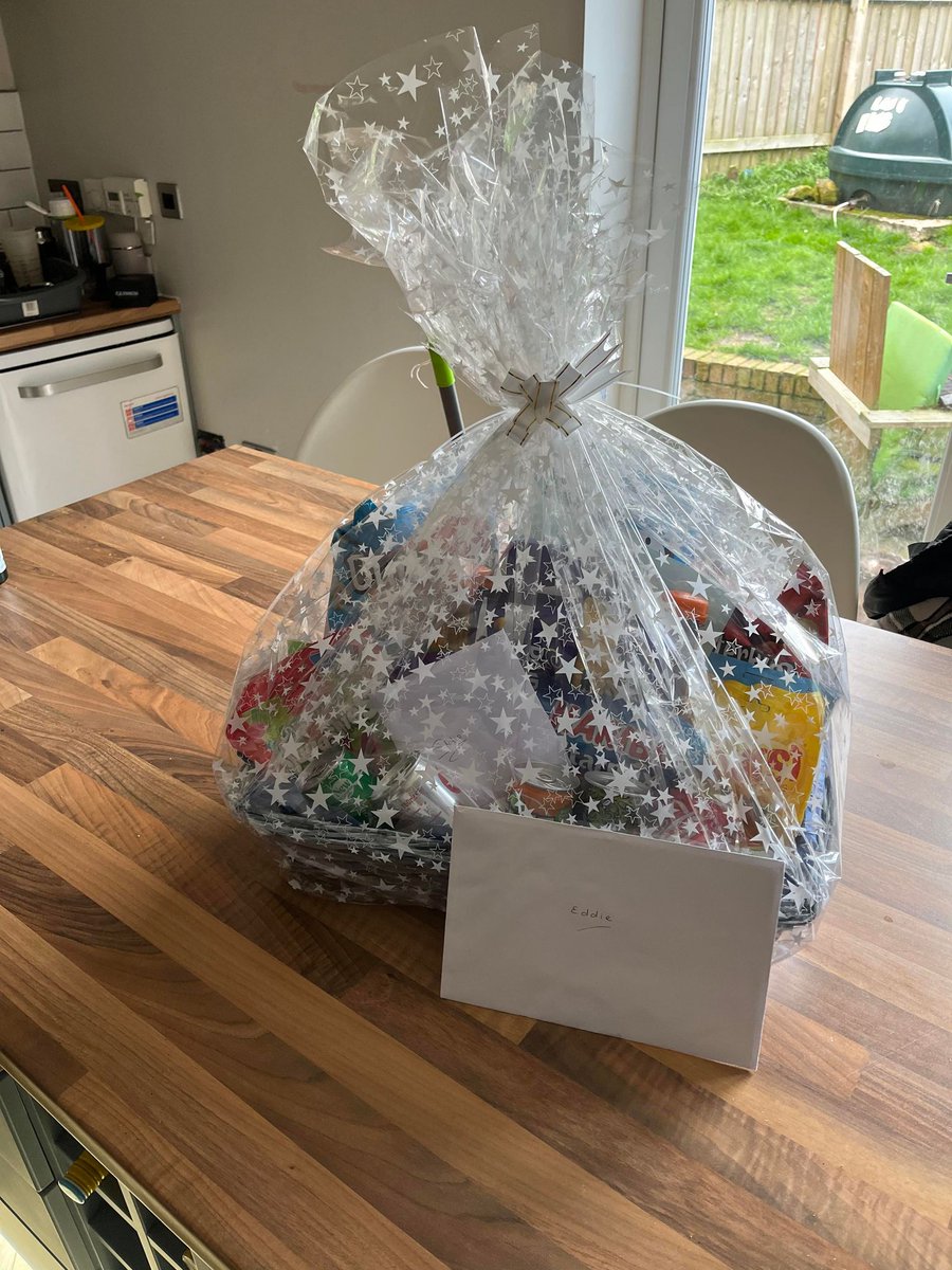 Teamgrassroots_'s tweet image. My son plays for Market Weighton Town u15s in the Hull league and last November suffered a severe break to his lower leg from an innocent 50/50 challenge. The team they were playing were Hall Road Rangers. 
Today we received a huge hamper and card from the player on the other end…