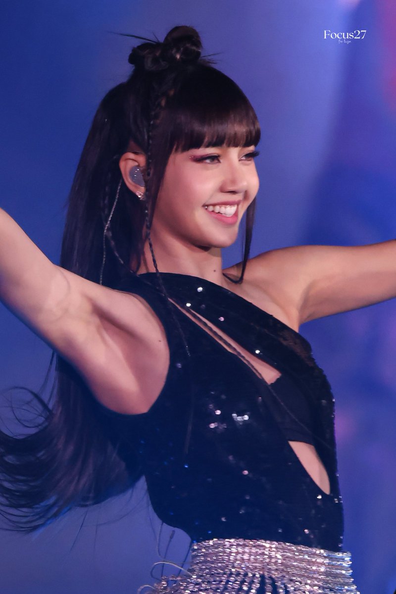 SAY LALISA DAY 🖤
#26EdelweissForLISA 
#TheGreatestLalisaDay
#락스타_팝스타_라리사_생일날