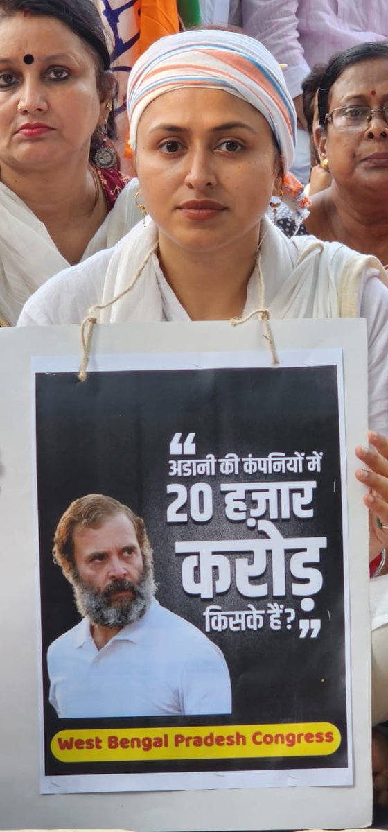 PoojaRoyChoudh2's tweet photo. #20000CroreKiskeHain Goutam (Buddha) is an incarnation to Indian Society, by courtesy @narendramodi Goutam (Adani)  also would like to  be an incarnation of Indian Economy, only obstacle @RahulGandhi https://t.co/uQGHZla7nY