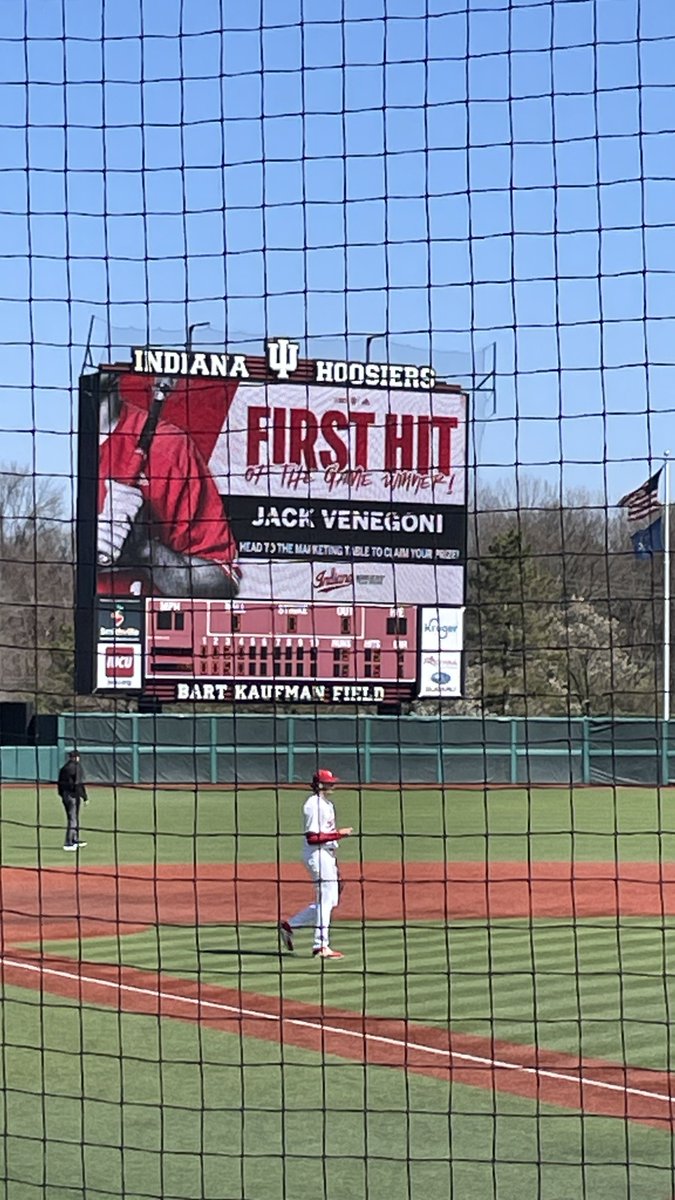 JackVV03's tweet image. LOL LETS GO
#IUBase