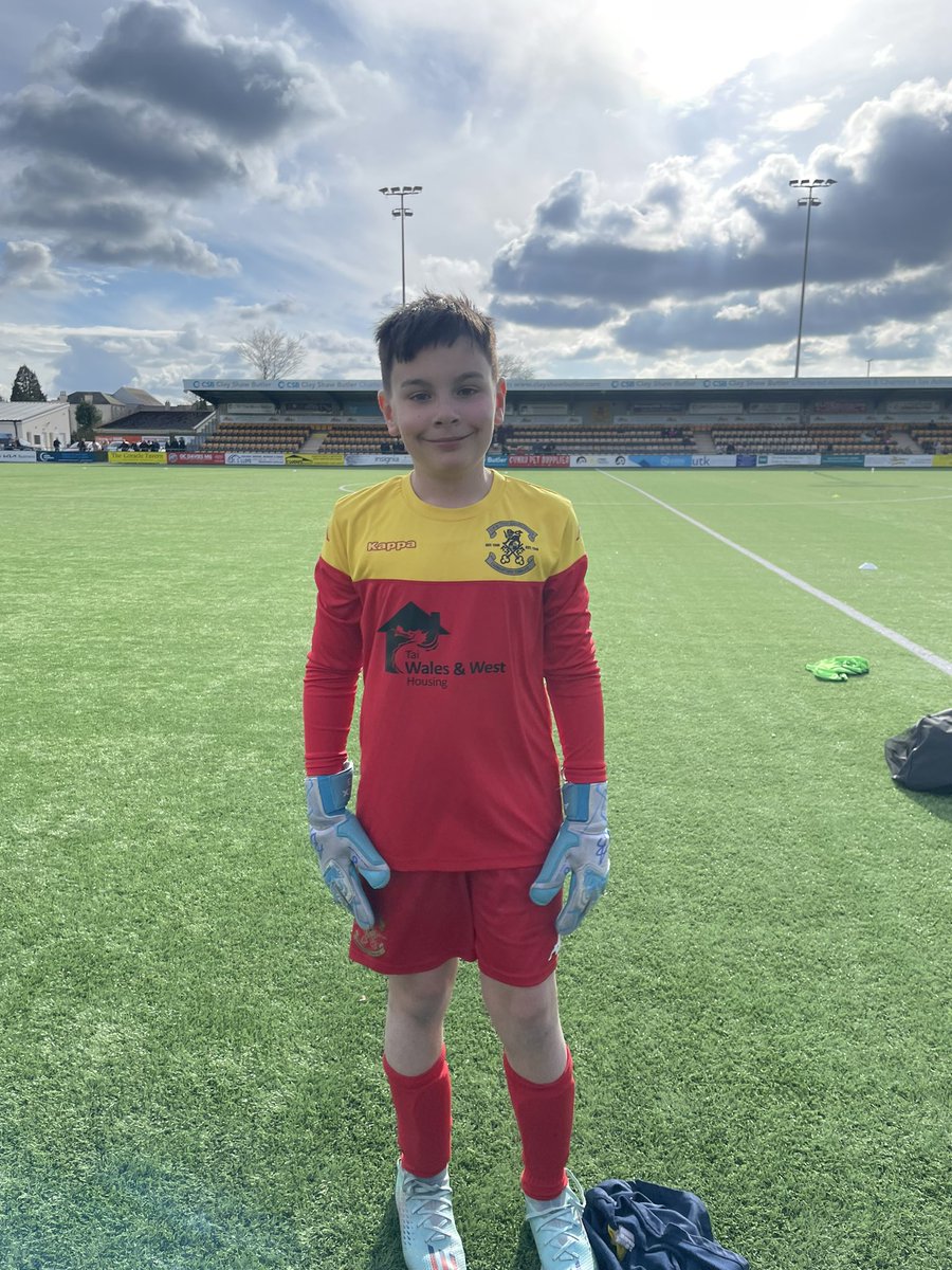 A strong defensive performance see’s our u12s hold out for a 0-0 draw vs top of the table <a href="/pontyacademyfc/">Pontardawe Town Academy</a> who played excellent football throughout. 
A point was enough for our visitors to clinch the league title. Well done on a fantastic season 👏🏻👏🏻
Our MOTM: Alex Beard

💛🖤