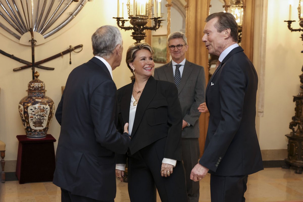 CourGrandDucale's tweet photo. 🇱🇺🇵🇹 Le Couple grand-ducal a reçu pour un entretien S.E.M. Marcelo Rebelo de Sousa, Président de la République portugaise. Ce grand ami du 🇱🇺 &amp; du Couple grand-ducal effectue une visite de travail bilatérale en amont de la rencontre 🇱🇺🇵🇹 comptant pour l'#Euro2024 ⚽️ ©MGD/S.Margue https://t.co/AztqzWgUsv