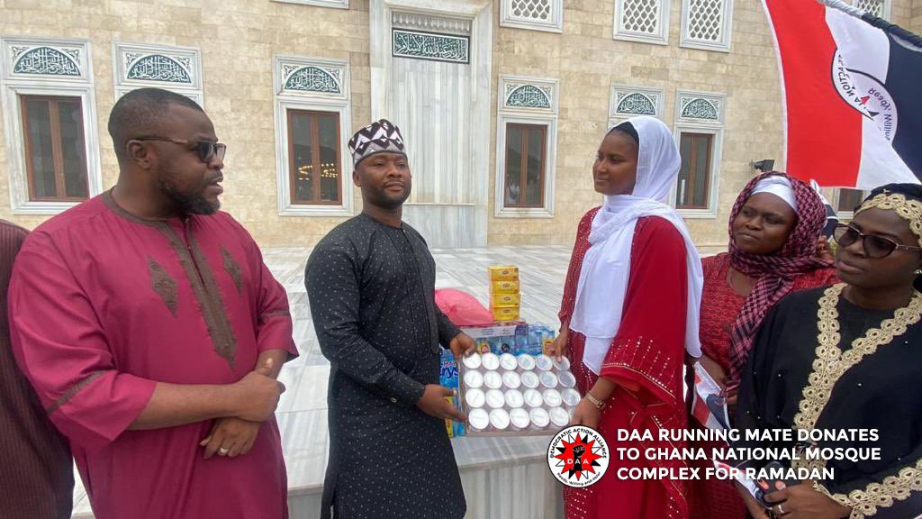Democratic_AA's tweet photo. We believe in a leadership of Harmony, Balance and Completeness.
DAA visit to the mosque and donation at Kawukudi Mosque.
#PeopleOverPolitics #gijpolcom2023 #daa #readywillingandable https://t.co/hu5k62UNzp
