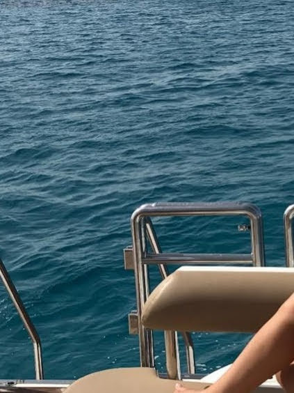 pineapple138's tweet photo. Un hermoso Domingo Familiar, en el mar la vida es más sabrosa,
Un día hermoso por acá y paseando en bote.🚤⚓️🎶
#SFlorida
#Atlantico https://t.co/EtxKERCQy4