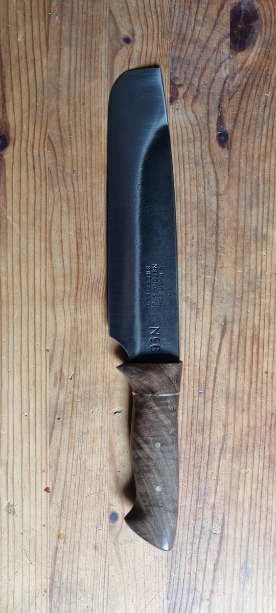 alantaylor26's tweet photo. Started life as a bill hook, probably in the 1890's, in the village my family once lived in. Not sure when it broke, or why my family hung onto it. Now it's a veggie chopper. #Unstone https://t.co/BuvaYkXMnZ