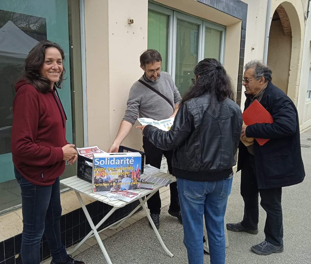 GersInsoumis's tweet photo. ✊ Vendredi, sur les marchés de Seissan et Simorre, collecte en soutien aux grévistes en reconductible de la cité scolaire de #Lectoure.
🙏 Merci aux camarades des Groupes d'Action : #Mirande, #Seissan #Simorre.
Ils ont l'argent, on a les gens.
🔥Ts ensemble jusqu'au retrait! https://t.co/gVT1zjKuiC
