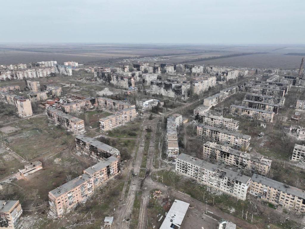 EuromaidanPress's tweet photo. The city of Vuhledar in Ukraine's Donbas, which Russians have been attacking for months

📷via Pavlo Kyrylenko, head of Donetsk Oblast https://t.co/56uenr77xB