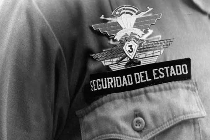 martinez_270115's tweet photo. Muchísimas felicidades para los combatientes de la Seguridad del Estado!! Todo mi respeto y admiración para ellos !! 

   #YoVotoXPorTodos !!
    #YoVotéXTodos !! 
#DeZurdaTeam !! https://t.co/Y6DbYjMPFD