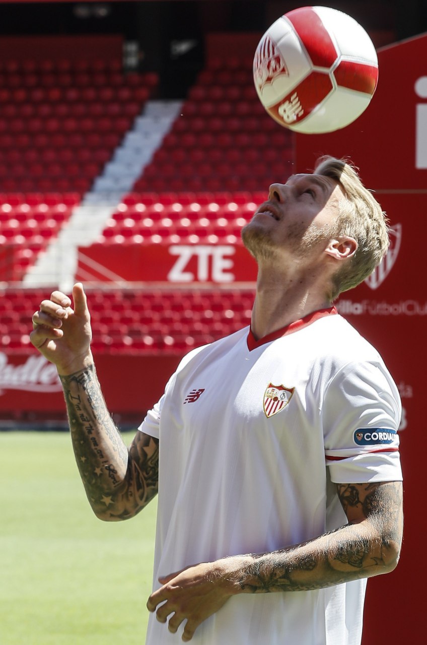 A guy we\re all fond of Happy birthday, 
Simon_Kjaer   LaLigaSantander 