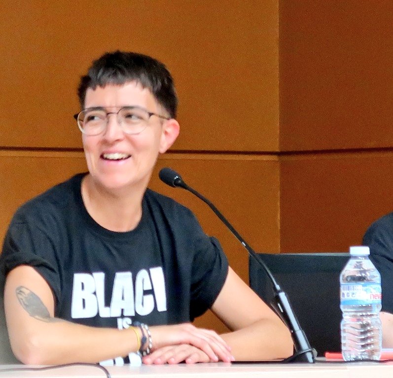 reinohueco's tweet photo. A propósito de las intersecciones entre cómic y animación en Black is Beltza 2: Ainhoa. Agradable velada y presentación en el XXV Aniversario de #Unicomic. https://t.co/ZlO34T99ss