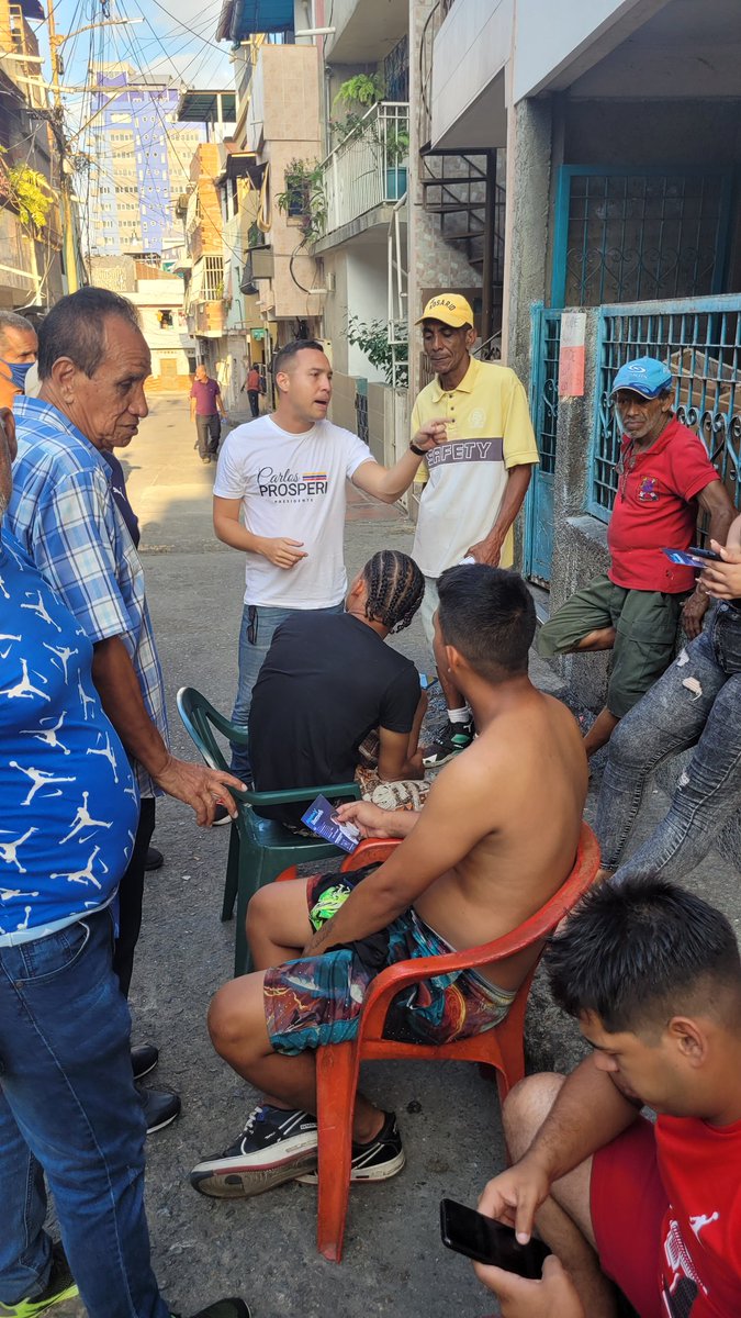 La Juventud en Venezuela tiene su candidato, La cara nueva que pide el País y que tiene un plan para brindarle a todos oportunidades y prosperidad.

Seguimos haciendo nuestro trabajo en #MovilizacionTotalAD esta vez desde el estado #Vargas junto a la dirigencia de nuestro partido