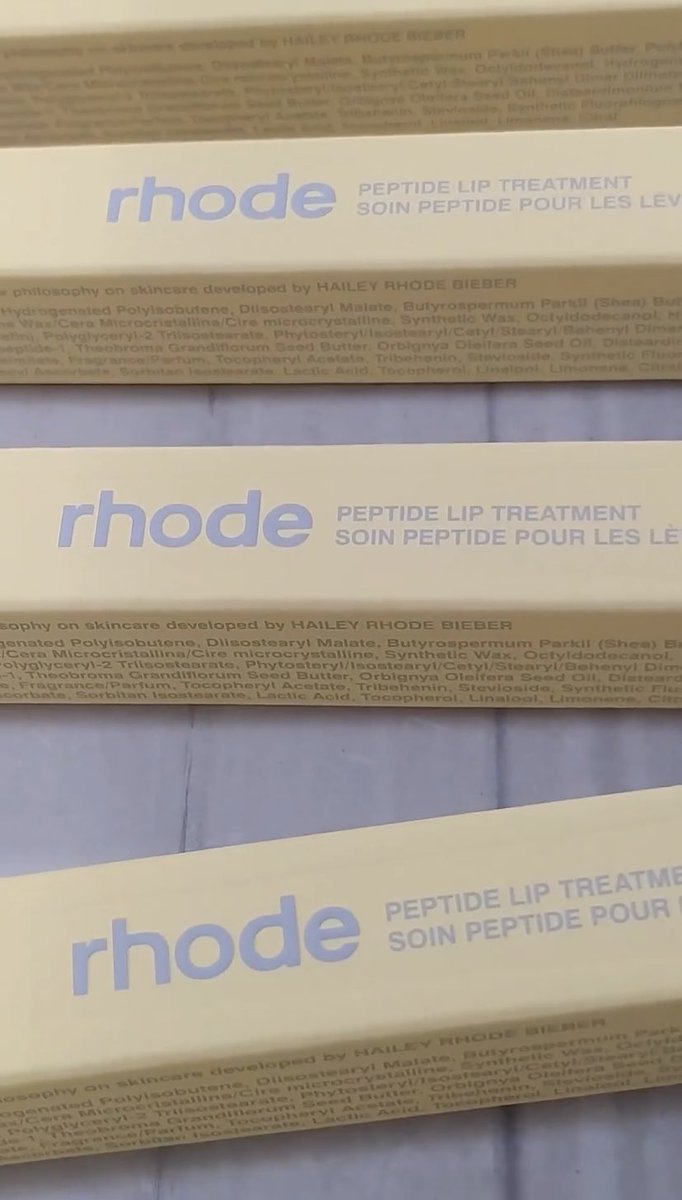 lovetohailey's tweet photo. New lip treatments 💛🧐 https://t.co/MRDcWcpueg