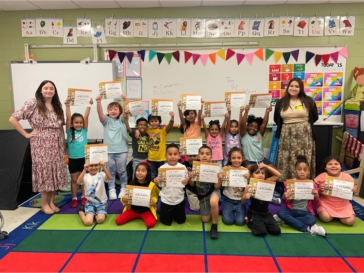swisd_hcsa's tweet photo. Friday was a great day with future teachers from Junior Achievement on campus to teach our students about  individual choices, money, the importance of saving and giving, and the value of work. @swisd https://t.co/iHayM7MHVY