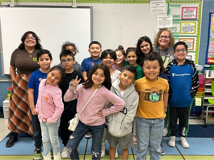 swisd_hcsa's tweet photo. Friday was a great day with future teachers from Junior Achievement on campus to teach our students about  individual choices, money, the importance of saving and giving, and the value of work. @swisd https://t.co/iHayM7MHVY