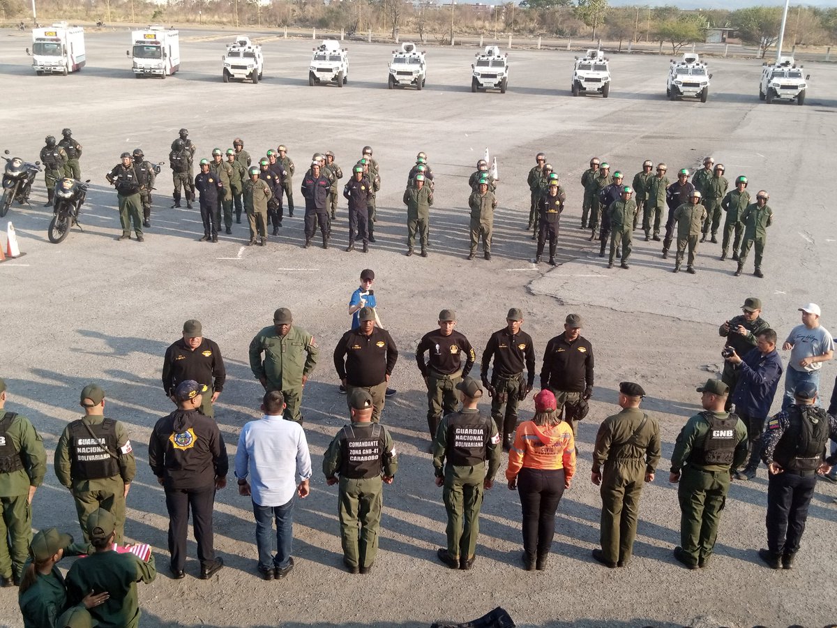 BTT_Carabobo's tweet image. #25Mar El Personal Directivo de @BTT_Carabobo @Invest_vzlaofic y @TransporteGobVe #Carabobo , presentes en el 5to acto de Motorizados de @GNB41_CARABOBO #Felicidades..
@oficial_intt @jesusparislara @ZODI45_Carabobo @PNBVzla @ANRO2011 @CeballosIchaso1 @rafaellacava10 @MijpVzla