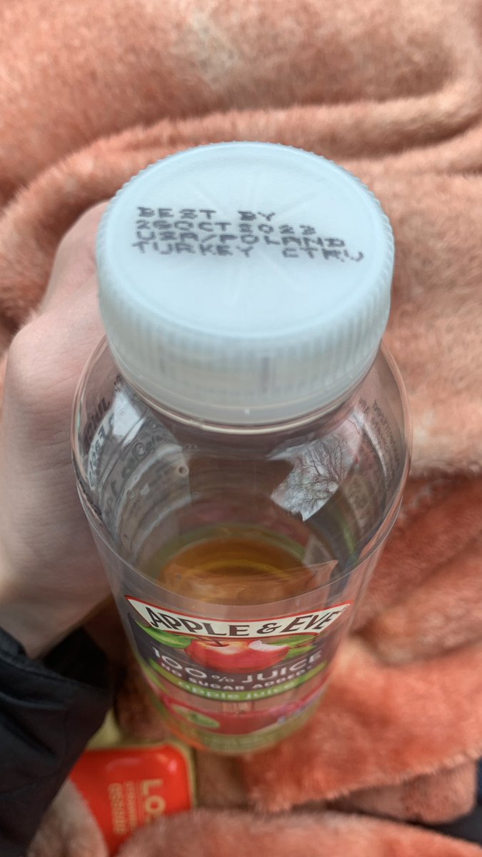 xanxy_'s tweet photo. @Brozafan @TheLeadCNN @jaketapper @edlavaCNN It is almost a year later and Ukraine is no longer listed on the bottle. https://t.co/apjyWSHP2u
