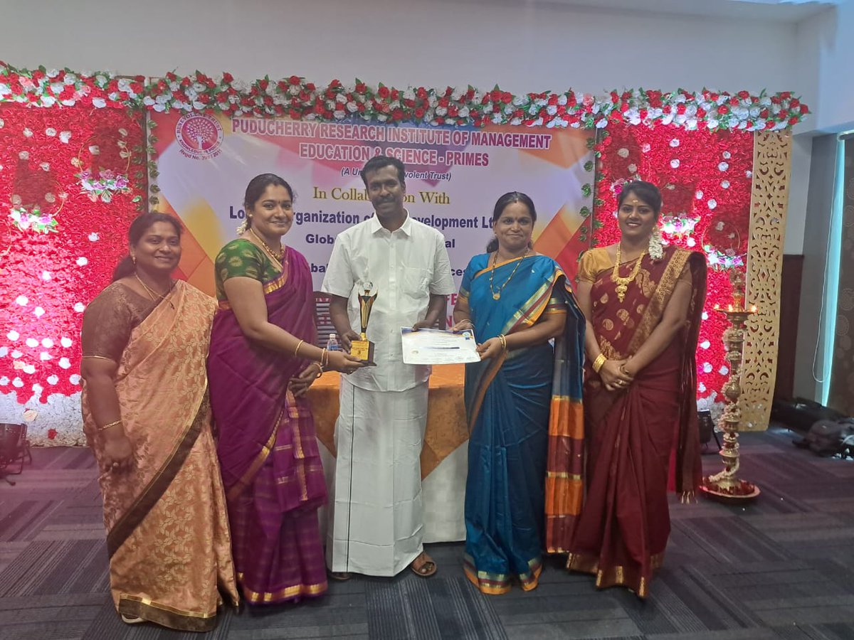 Drsuprajavenkat's tweet photo. Awarded with "Women Singer Award - 2023" during PRIMES Award for 2023 which was conducted at Pondy!

Organized by Puducherry Research Institute of Management Education &amp; Science, @losdofficials Global Research Journal &amp; Global Research Conference!

Thank you @BJPkannaniyer Anna! https://t.co/nHbSZ7OWqo