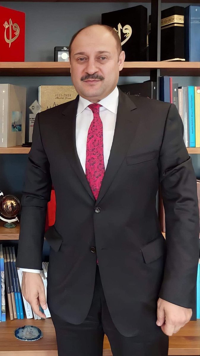 “Bu ülkede dürüst olmak başa beladır, o bela başımızın tacıdır.”