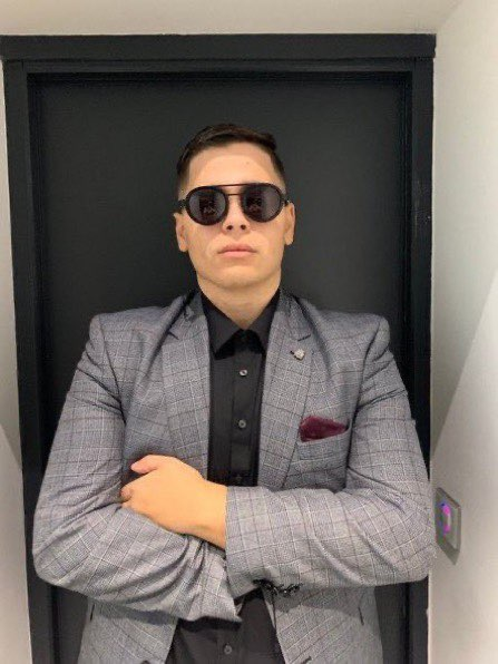 Vira Esport (Close) tweet media