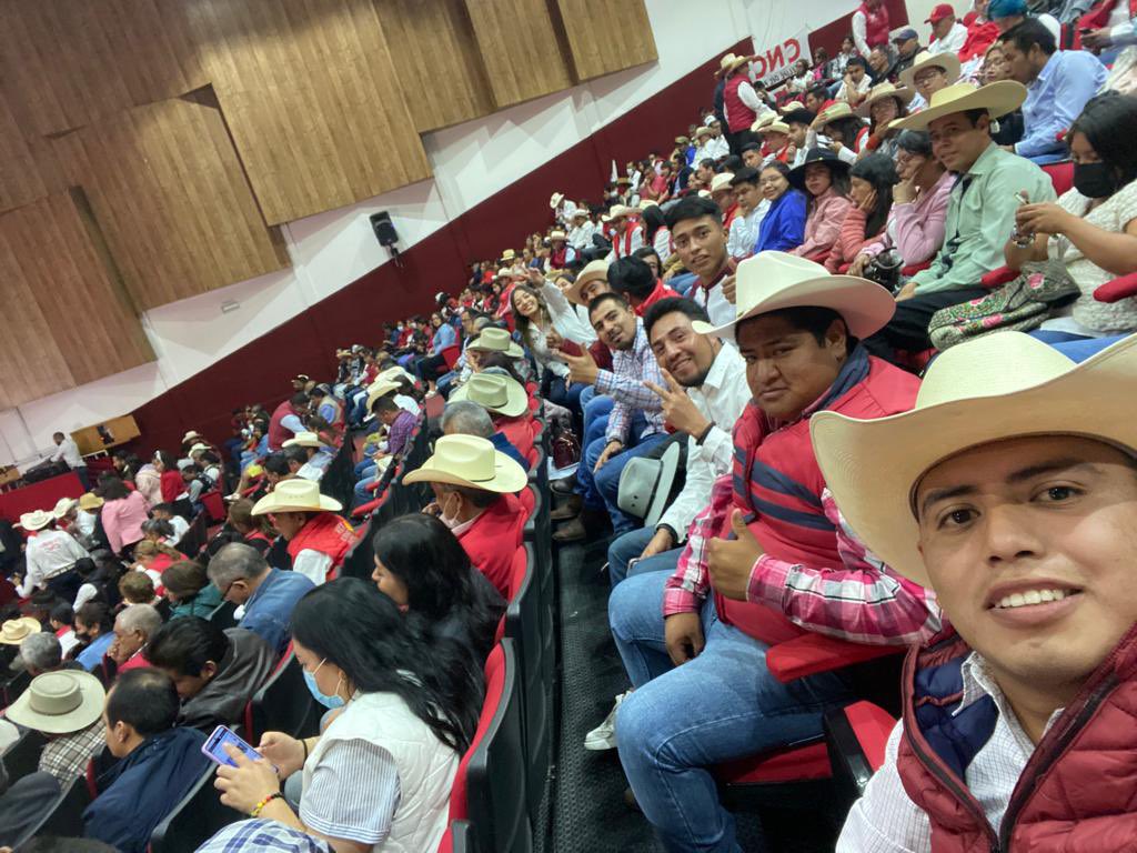 VJA_Edomex's tweet photo. Atendiendo el llamado de nuestro Dirigente Estatal @AbnerARojo, el día de ayer se llevo acabo el “Encuentro de Fortalecimiento del Sector Agrario”; donde la Vangurdia Juvenil Agrarista se hizo presente con toda la #FuerzaVJA #AleNosUne #UnidosPorEdoMéx https://t.co/uPqMvGLrmh