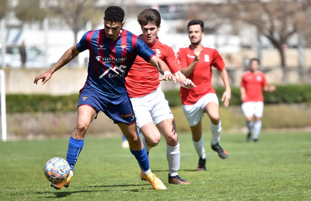 havokcfgava's tweet photo. Així hem vist (i fotografiat) el #Gavà 0 - 0 @futbolcsi 

https://t.co/FJAWbhz1lq https://t.co/X8hz0mQNwL