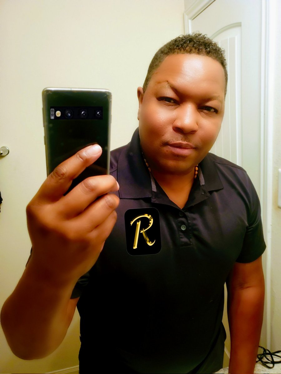 InvictusJk's tweet photo. Sometimes you have to reinvent yourself!  The no selfie taker selfie.. 
#GeauxWin https://t.co/LSA0lga9Gg