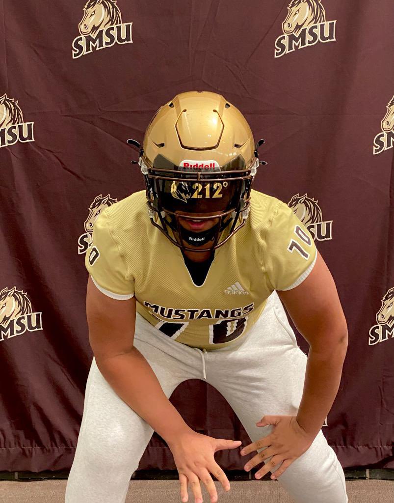 jeffkunzman's tweet photo. Had a great junior day visit @SMSUfootball ! Thanks for inviting me up @CoachBull16 https://t.co/FUNek5VkaE