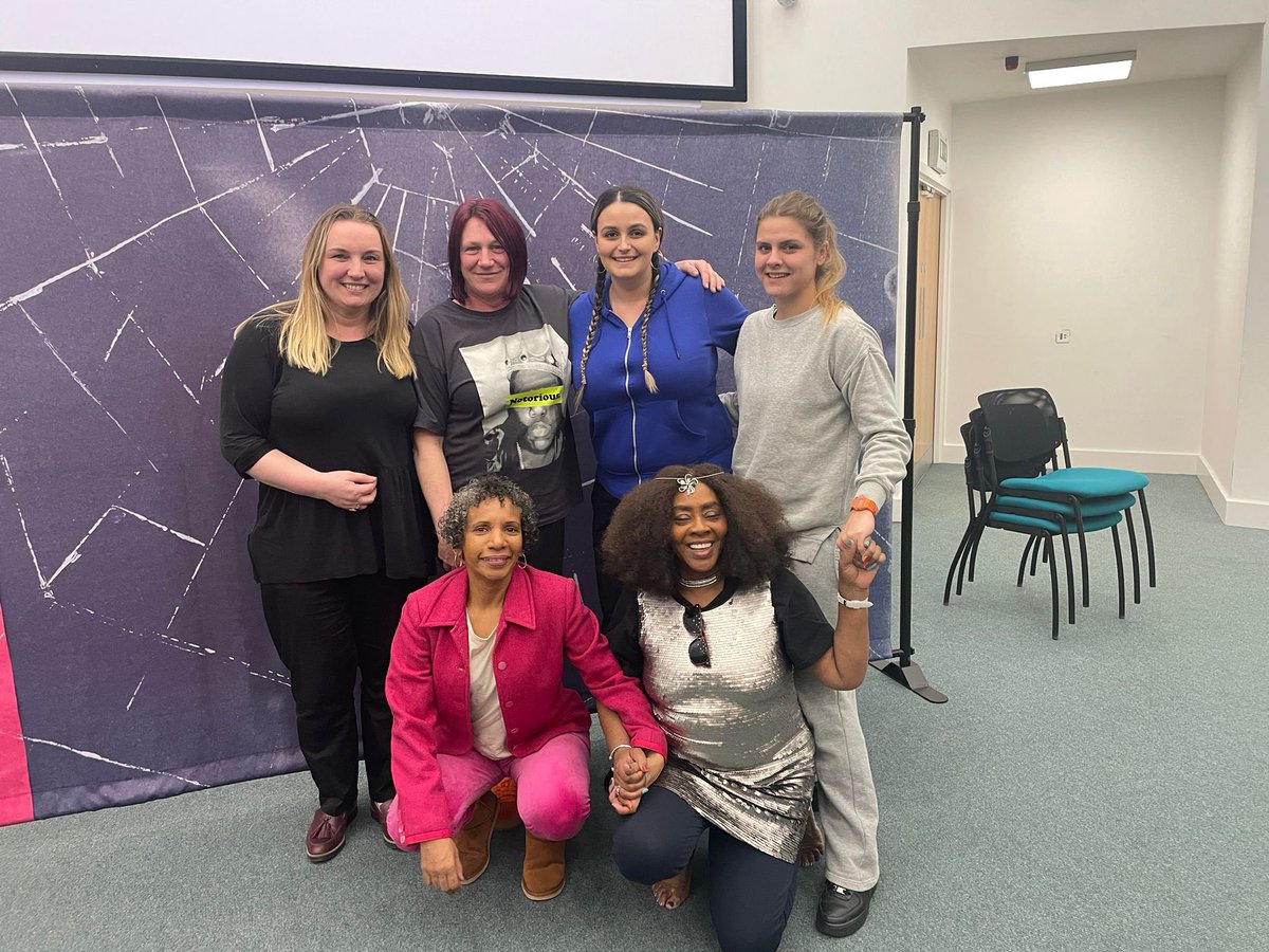 ToniWood3's tweet photo. The brilliant @CleanBrk ‘Catch’ performance @SalfordUni @KellyLockwood15 @MargaretRoweUoS @UoS_HealthSoc @UoS_SocCrim https://t.co/UzABJWwwHU