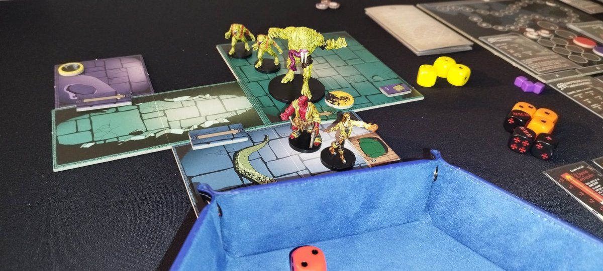 Después de terminar la primera campaña de #etherfields (tras 26 partidas y 44 horas de juego), es el turno de #hellboy de <a href="/manticgames/">Mantic Games</a>!!

#juegosdemesa