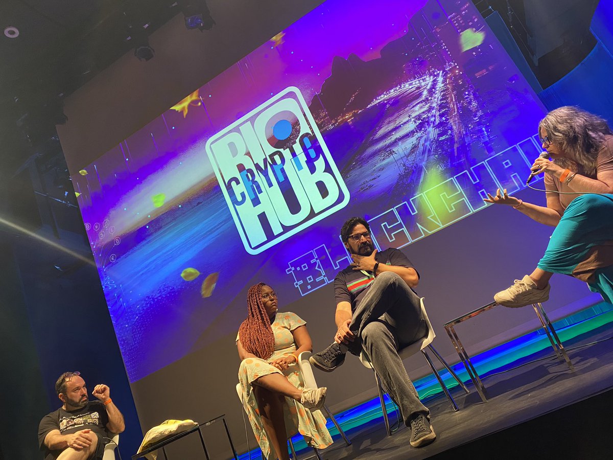 Learning about how to use DLTs and NFTs to protect sacred memory! Thank you <a href="/RioCryptoHub/">Rio Crypto Hub</a> for holding 24+ crypto events aimed at real challenges and thank you <a href="/lcalixxto/">Luisa Calixto</a>!