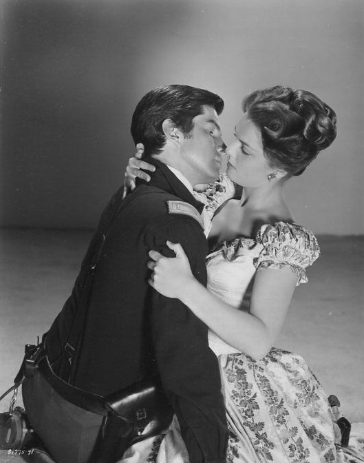 TinseltownTwins's tweet photo. Luana Patten with George Hamilton in A Thunder of Drums (1961). #ClassicGirlOfTheWeek #LuanaPatten https://t.co/PsZ2WnW9Hd