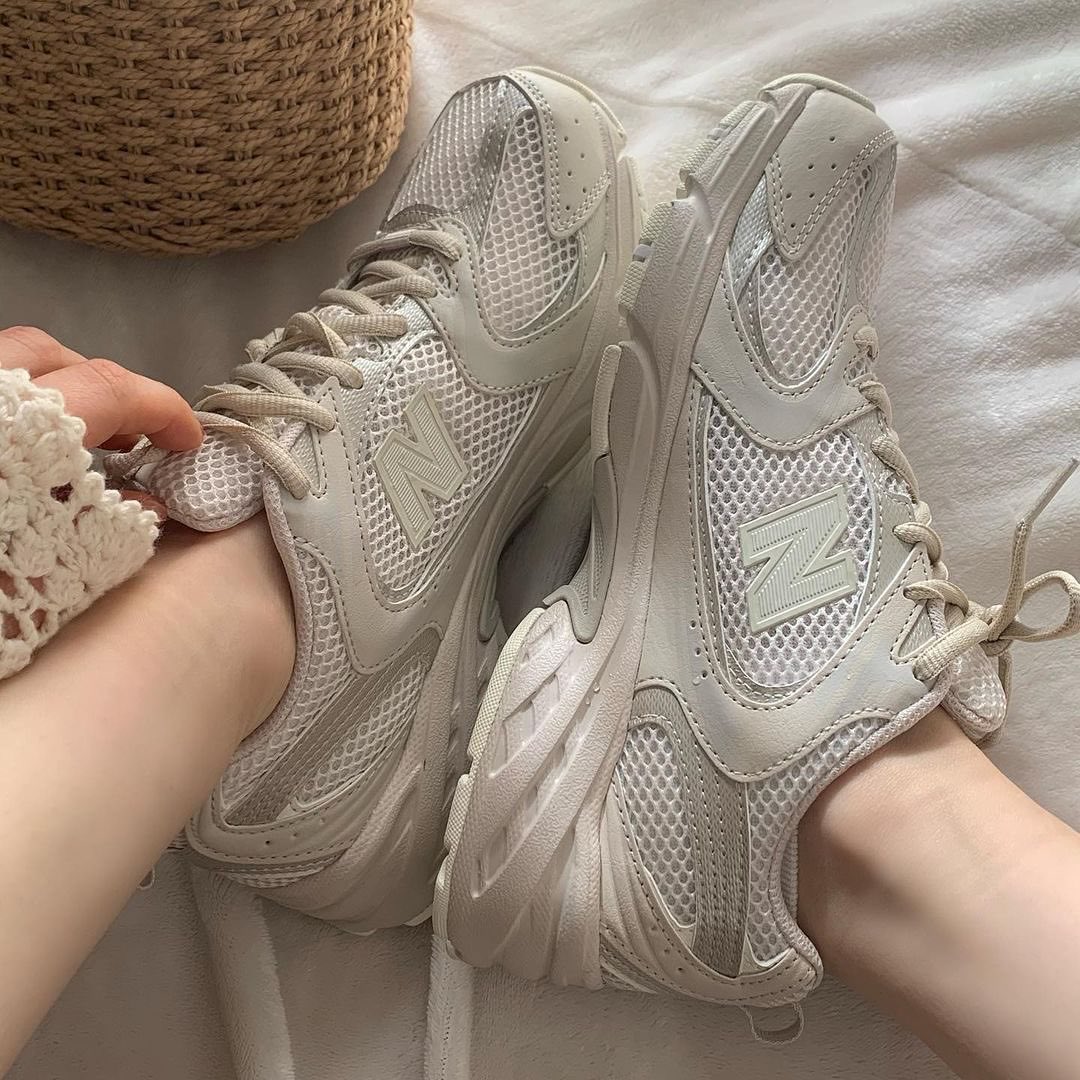 perakora's tweet image. พรี #newbalance530 ช็อปจีนลดอีกแล้วทุกคน ลด !!! 27-29/03 แต่รอบนี้ลดน้อยดีกว่าไม่ลด กดช็อป officials 🇨🇳🥹

🫶🏻มัดจำคู่ละ 2,500 ที่เหลือจ่ายตอนถึงไทย  (ส่งฟรี)

SG 3,990฿
SH 3,790฿

📌ปิดรับ 29/03
หลังกดรอ 7-10 วัน

#NewBalance #รองเท้าnewbalance #พรีออเดอร์รองเท้า #พรีออเดอร์จีน