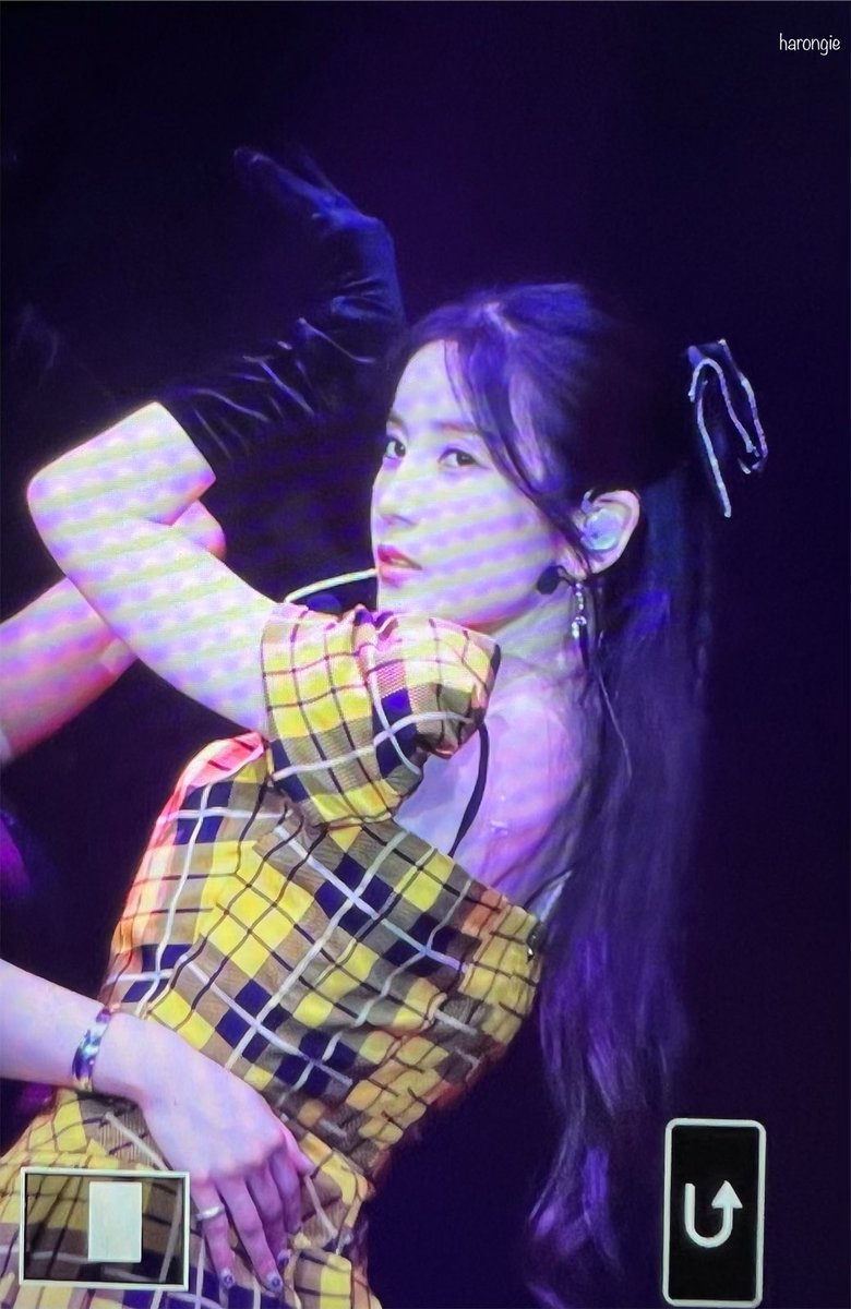 harongie33719's tweet photo. 230326 Apink Pink Drive Fan concert in Hong Kong 프리뷰 （1）

@Apinkpcr @Apinkohy 
#에이핑크 #Apink      
#박초롱 #초롱 #ParkChorong #Chorong #오하영 #하영 #OhHayoung #Hayoung https://t.co/Rn8KsVV75v