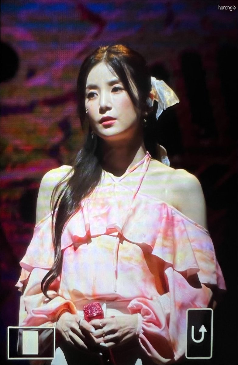 harongie33719's tweet photo. 230326 Apink Pink Drive Fan concert in Hong Kong 프리뷰 （2）

@Apinkpcr @Apinkohy 
#에이핑크 #Apink      
#박초롱 #초롱 #ParkChorong #Chorong #오하영 #하영 #OhHayoung #Hayoung https://t.co/Ps9zAtWNRz