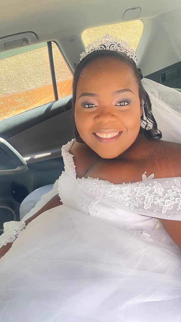 ketty_saint's tweet photo. Ou vle mete nenpòt koulè nan cheve w, ou nan perik w ki ap dire w. Cool kontakte Kettoumakeup, ni pou bèl makiyaj nou. Mw kafou pou moun ap vini yo mw ap tann nou.
tel: 44898409 - 41848921       mèsi!😘😘 https://t.co/Fq1q8ueSaR