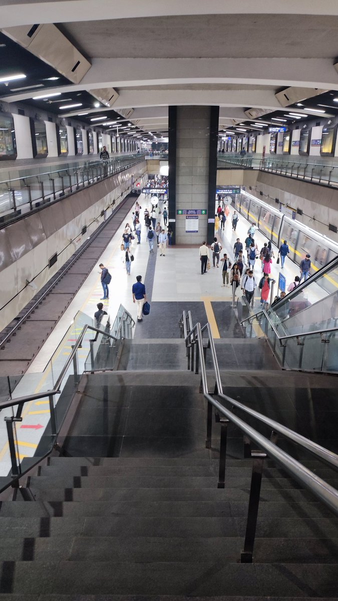Neeraj10z's tweet photo. Environment is also like a moving train if man catches it on time then it will reach the destination on time. If the environment is not protected on time, it will not reach the upcoming Future generation. #NeerajQuotes
#WeWantFuture #climate #mentalhealth #SDGs #OnlyOneEarth https://t.co/zW0TKxJlir