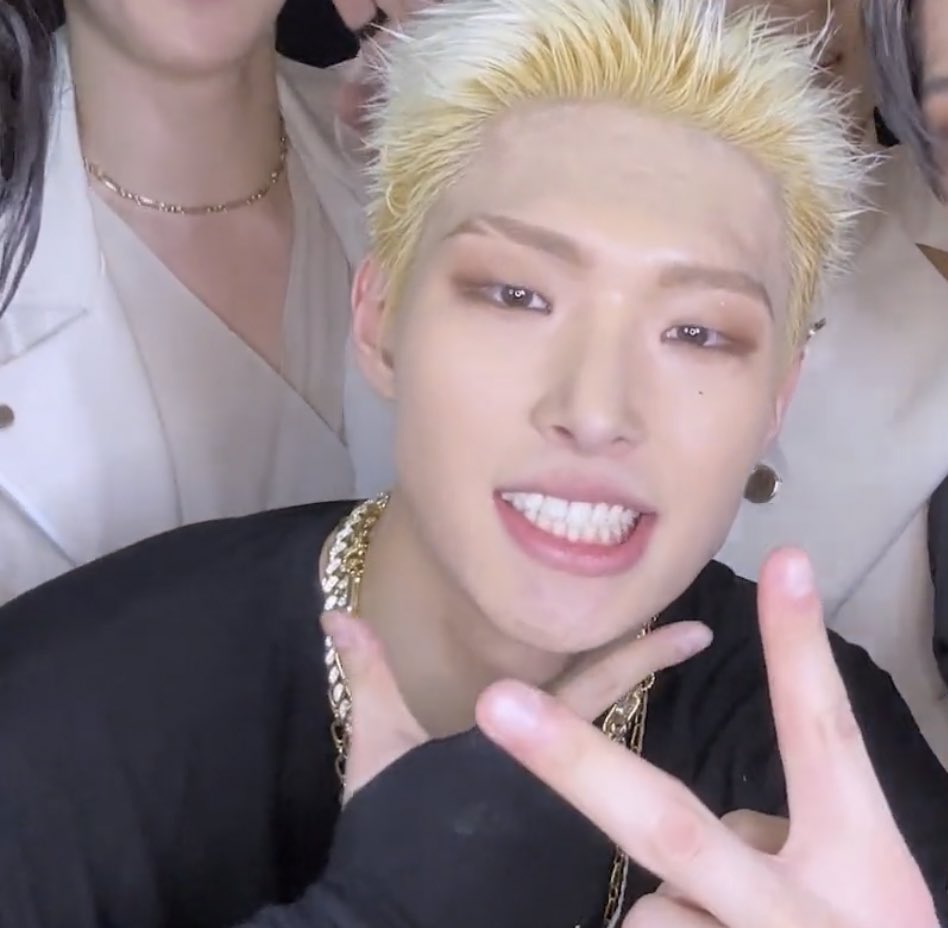 minkithink's tweet photo. mingi of the day https://t.co/sySCdG23u6