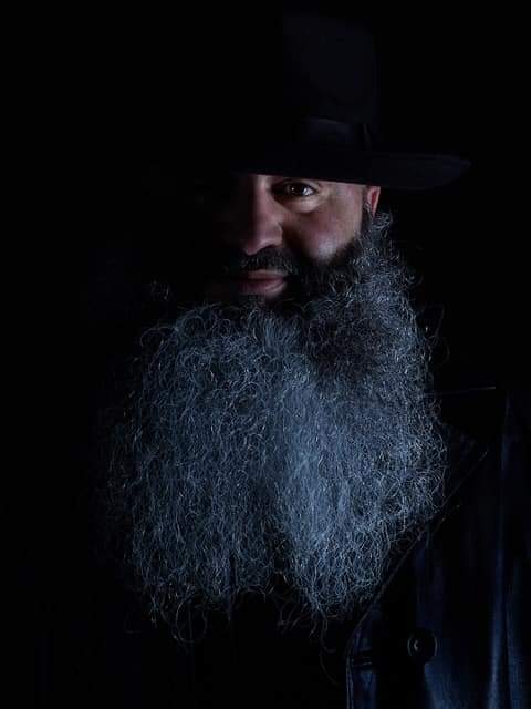 pete_nata's tweet photo. Coming out of the shadows.
📸 Martin Cooke

#filmnoir #portrait #atmospheric https://t.co/CSeoKk6CRz