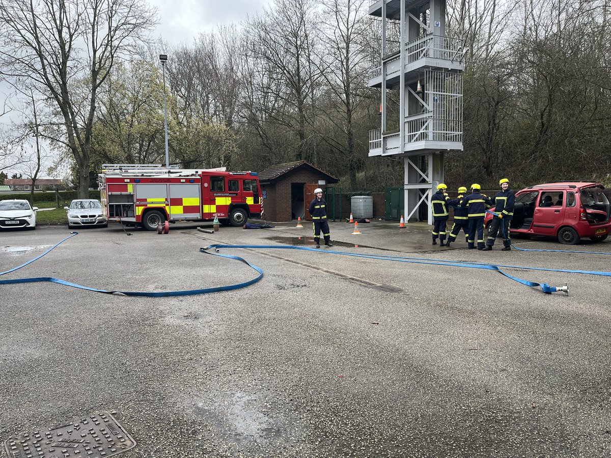 Da Iawn pawb. Great turn out today at Chirk Fire Station recruitment day 👏

Diolch to all the staff efforts in making today a success, and to the cadets for demonstrating Firefighter skills through a number of drill scenarios. 

#recruitment #firefamily #firecadets
#nwfrs