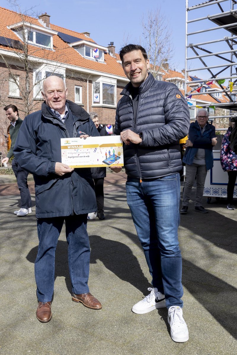 Robert van Asten tweet media