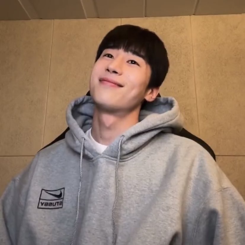 🤍                       🥥                       🤍       

#SEUNGWOO      #한승우       #VICTON