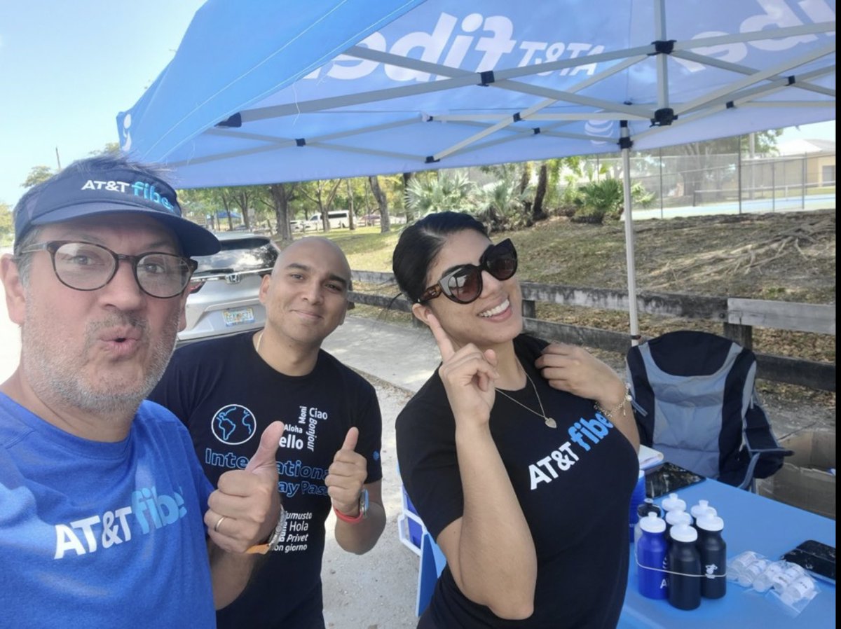 jrivasfla's tweet image. Different location, same results. 👊🏽 ⚡️Fiber Flexing⚡️on Saturday wit da Crew. 4 Fibers 🌐🌐🌐🌐 submits in 2 hours🔥🔥🔥 @One_FLA #TheFalls #FiberFlex #att #onefla