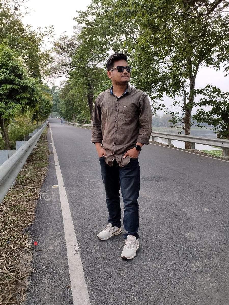 JanakRoy15's tweet photo. মাজে মাজে মুখখন দেখাই থাকিব লাগে...

#naturelovers 
#TwitterNatureCommunity 
#photography https://t.co/ohRWkx5kyw